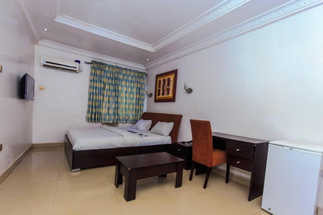 Ben Auto Hotel Lagos Ngoại thất bức ảnh
