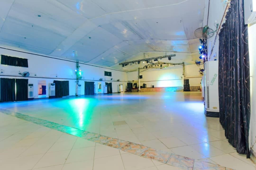 Ben Auto Hotel Lagos Ngoại thất bức ảnh